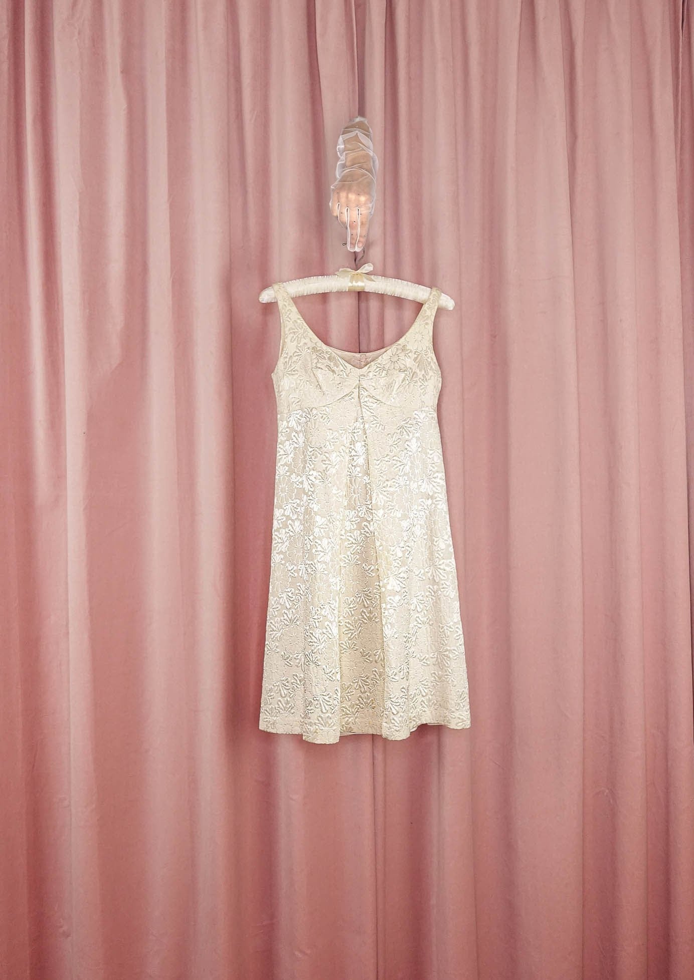 cream brocade dress Strass Brocade Dress : Cintre & Allure Couture