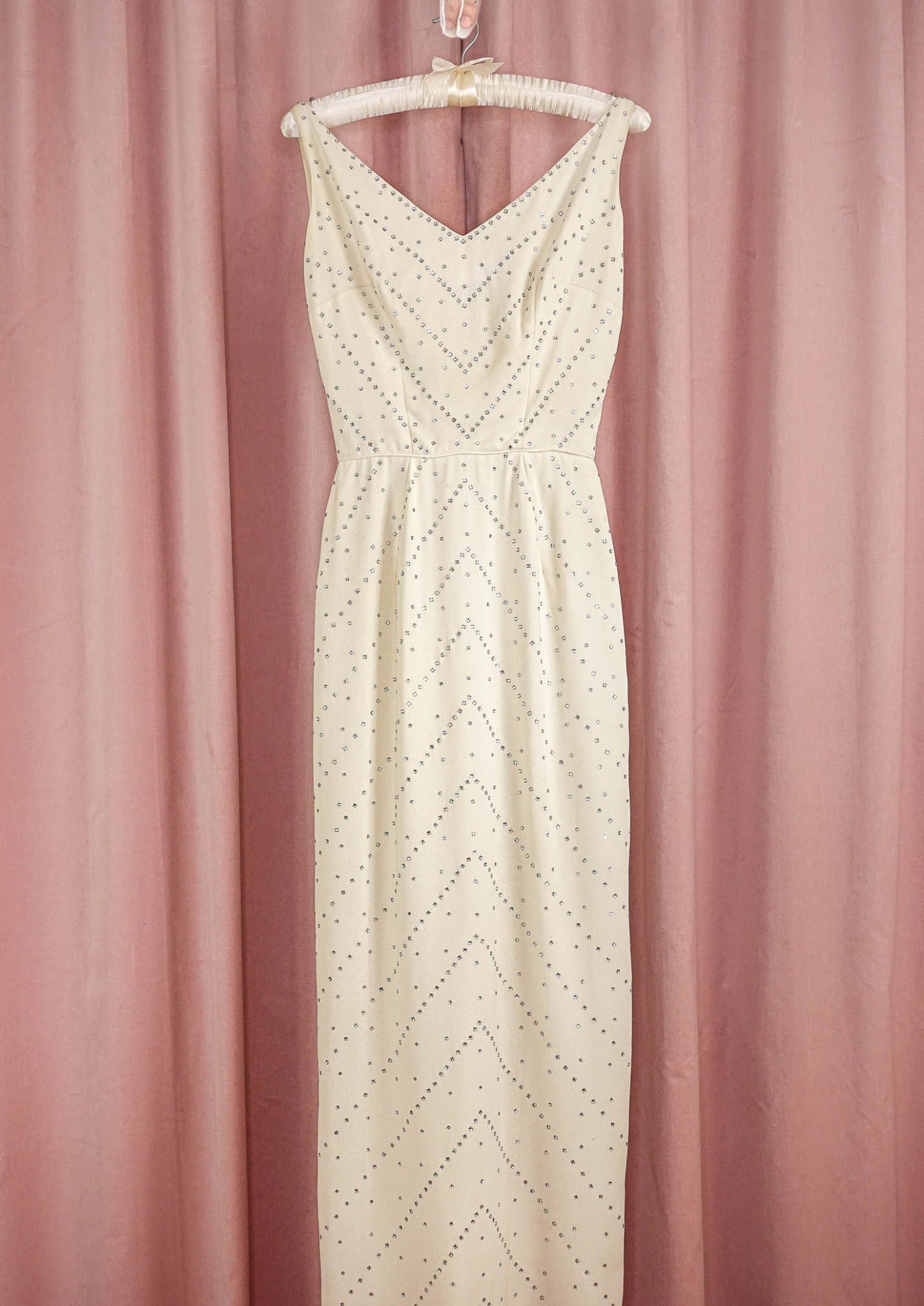 ivory wiggle dress Starlet Wiggle Dress in Ivory